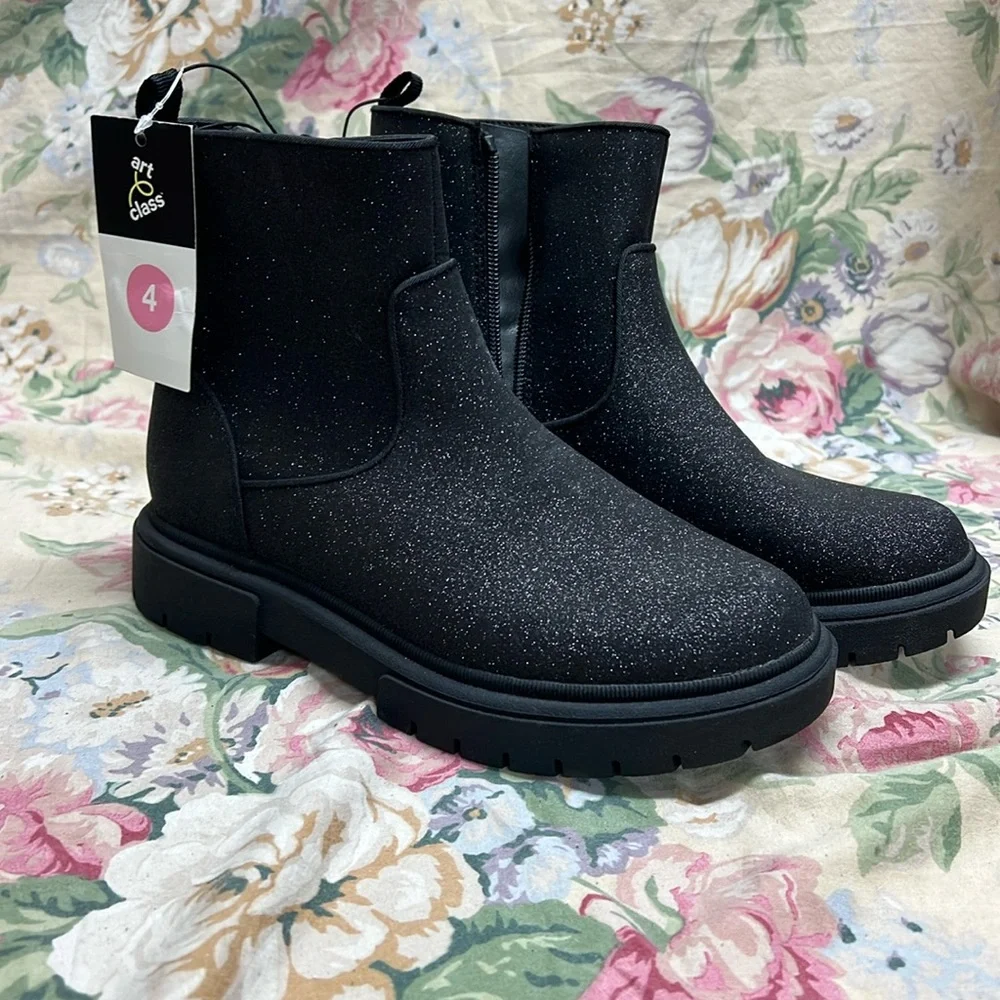 Boots priyanka